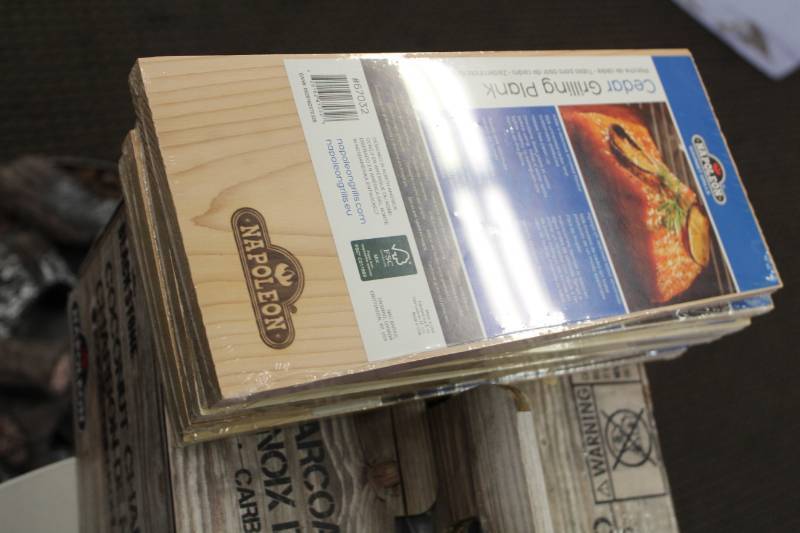 lot 184 image: Napolean Cedar Grilling Planks