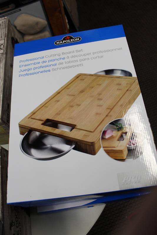 lot 179 image: Napolean Professional Bamboo Cutting Board Set
