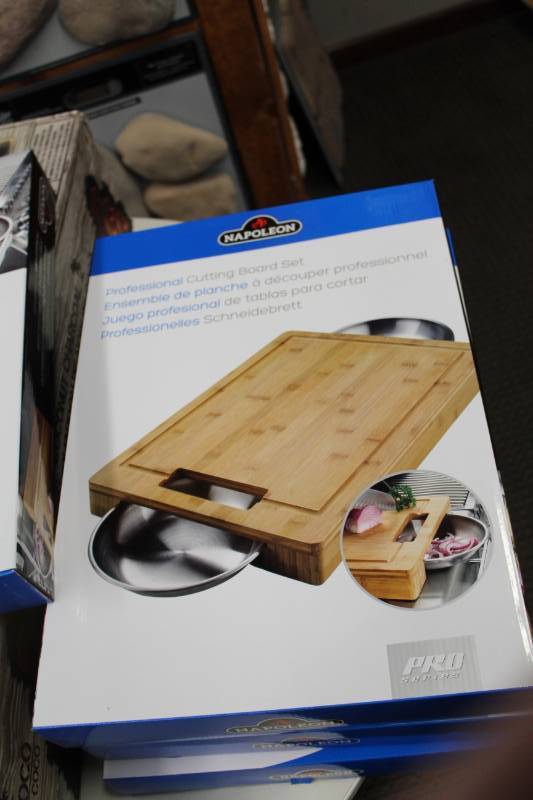 lot 182 image: Napolean Professional Bamboo Cutting Board Set