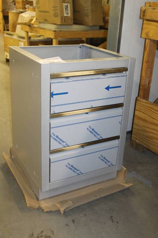lot 199 image: Napolean Island Module Three Drawer Cabinet Kit