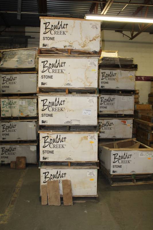lot 217 image: Boulder Creek Stone Products Boxes of Ontario Limestone Desert Sand 90-Degree Corners and Flats