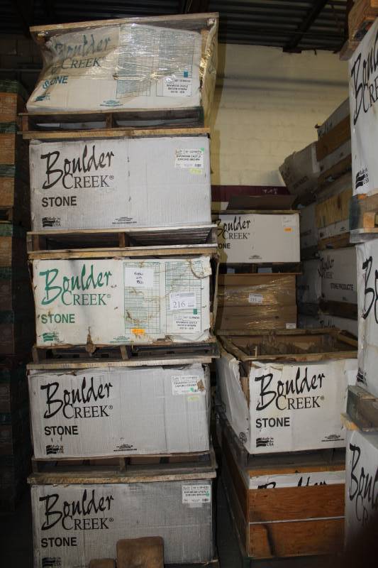 lot 216 image: Boulder Creek Stone Products Boxes of Bavarian Castle Oxford Brown 90-Degree Corners and Flats