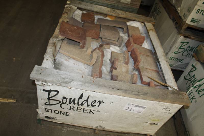 lot 221 image: Boulder Creek Stone Products Boxes of Sangria Auburn 90-Degree Corners
