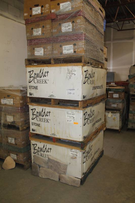 lot 246 image: Boulder Creek Stone Products 3-Pallets Venetian Cobble Rustic Gray Flats, 15-Boxes of Venetian Cobble Lamson 90-Degree Corners