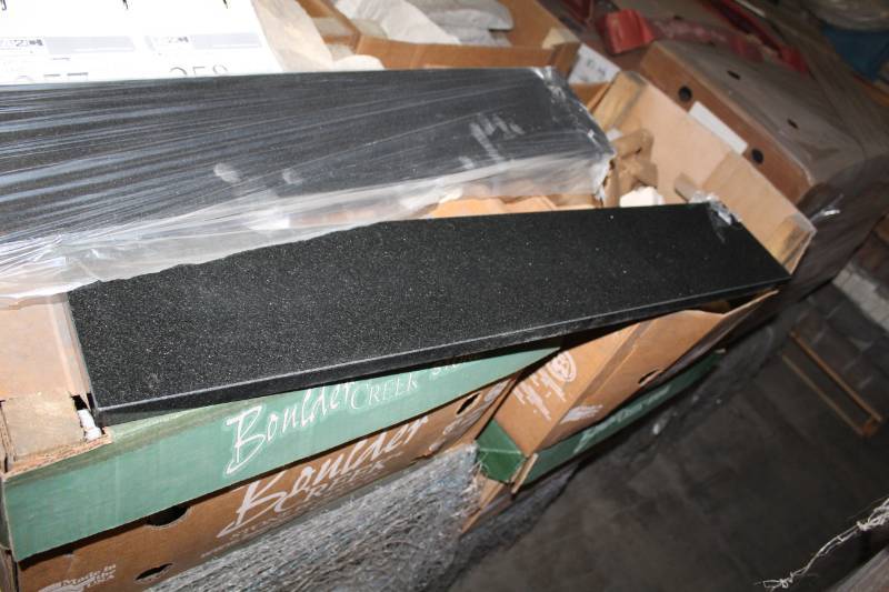lot 260 image: Polished Marble Slabs