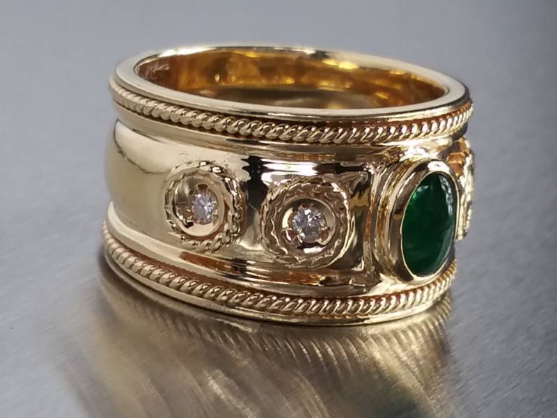lot 6 image: Cabochon Natural Emerald and Diamond Designer Estate Ring in 14k Gold