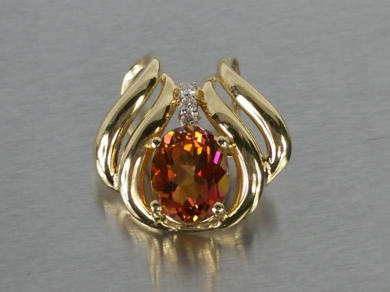 lot 37 image: Beautiful Custom Diamond Slide in 14k Gold