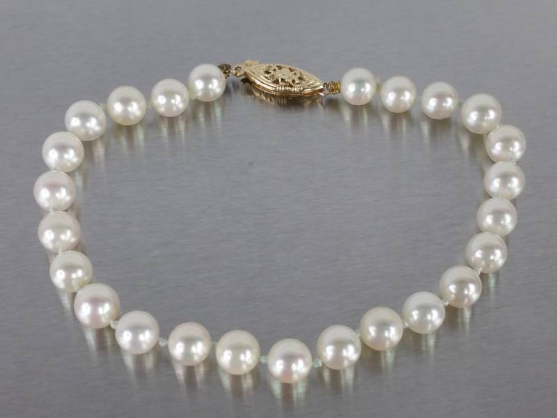 gucci pearl bracelet