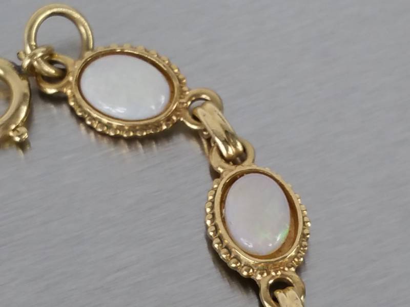 lot 88 image: Natural Opal Tennis Estate Bracelet