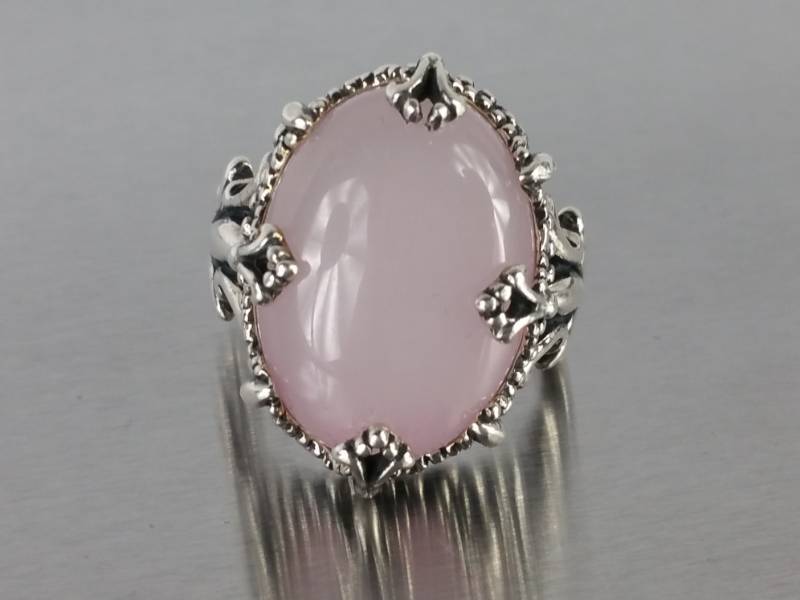 lot 113 image: Ladies Large Rose Quartz Sterling Silver Estate Ring
