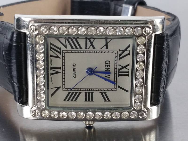 lot 127 image: Geneva Mens Wrist Watch