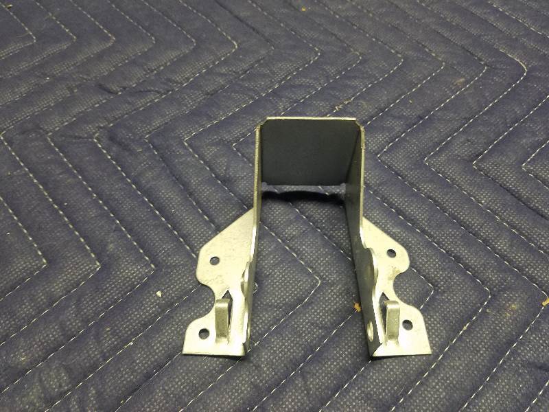lot 66 image: USP Connectors