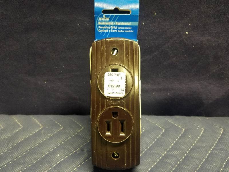 lot 72 image: Electrical Outlets