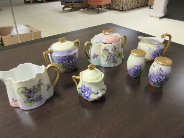 HANDPAINTED ANTIQUE PORCELAIN WITH GOLD ACCENT TRIM