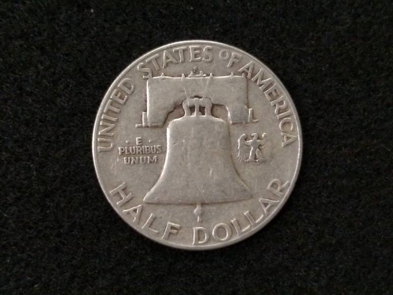 lot 68 image: 1951 S Franklin Silver Half Dollar...