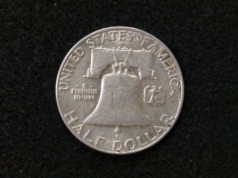 lot 76 image: 1959 D Franklin Silver Half Dollar...
