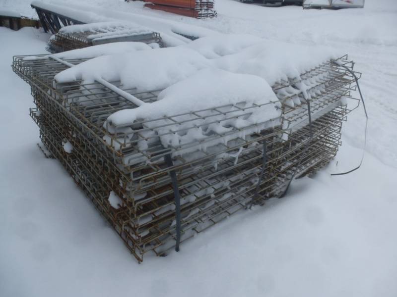 lot 5 image: Pallet Racking
