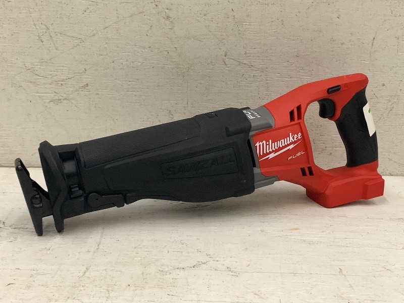 lot 7 image: Milwaukee Fuel Sawzall