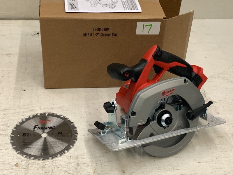 lot 17 image: Milwaukee M18 Cordless 6.5 Circular Saw