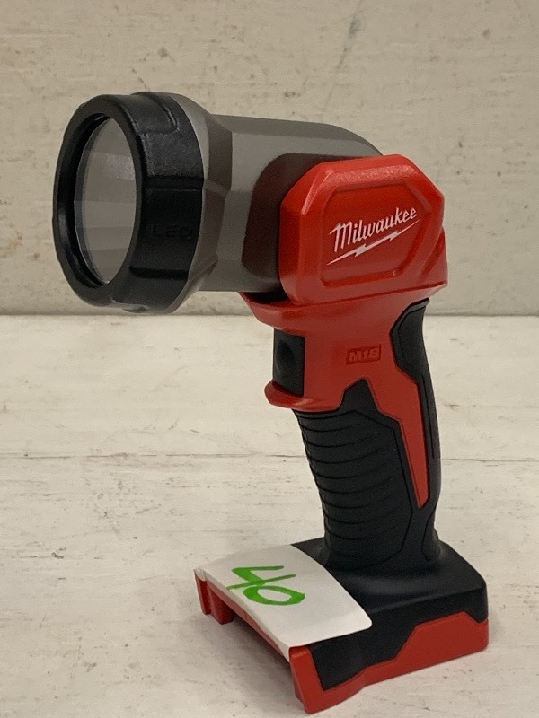 lot 40 image: Milwaukee M18 LED Worklight