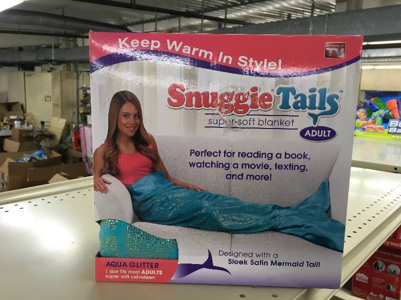 lot 428 image: Snuggie Tails Super Soft Blanket, Retail $19.99