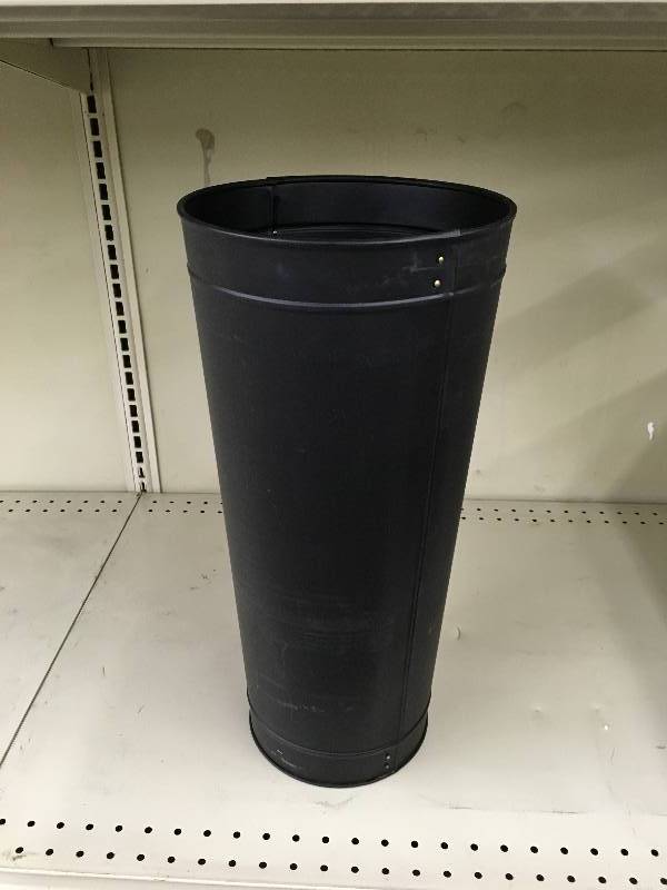 lot 478 image: Metal Vase, Retail $19.99