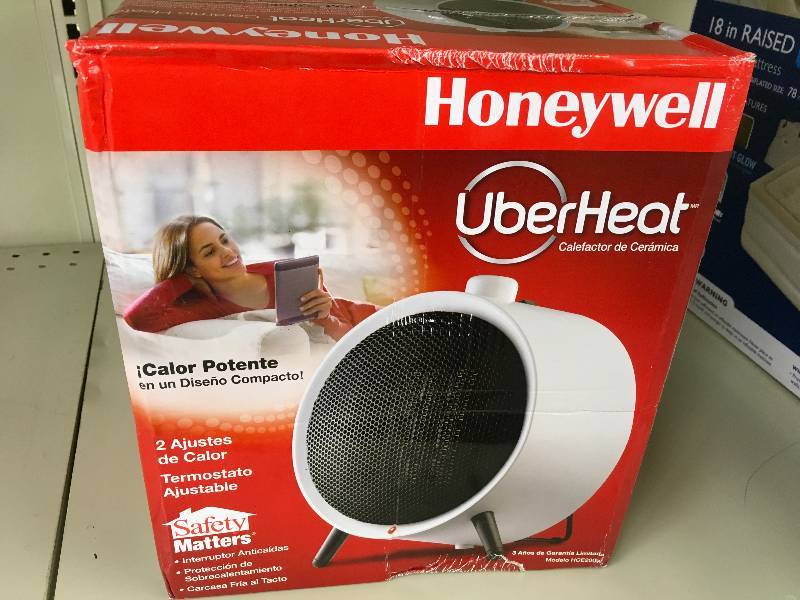 lot 485 image: Honeywell UberHeat, Retail $34.99
