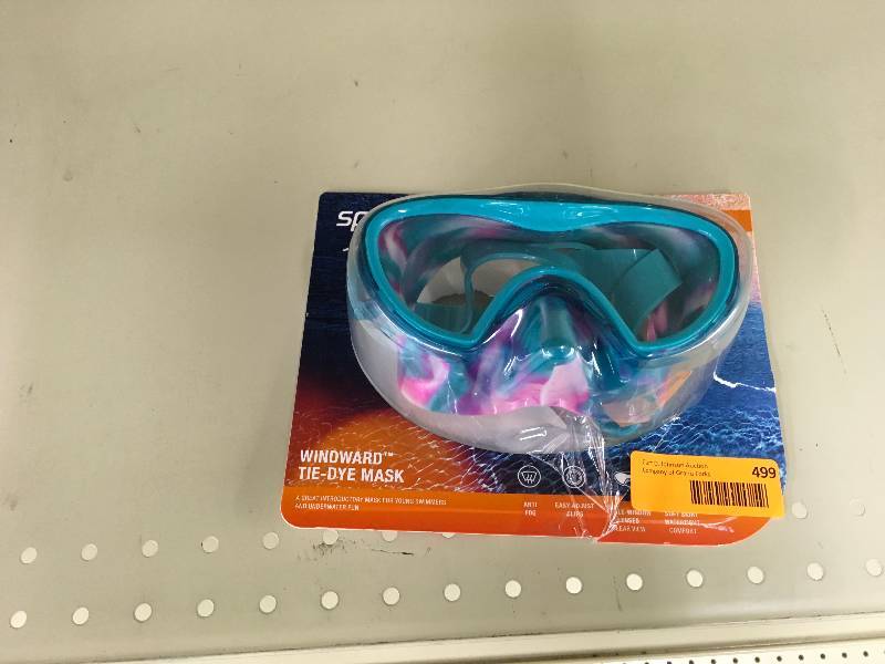 lot 499 image: Speedo Junior Goggles, Retail $14.99