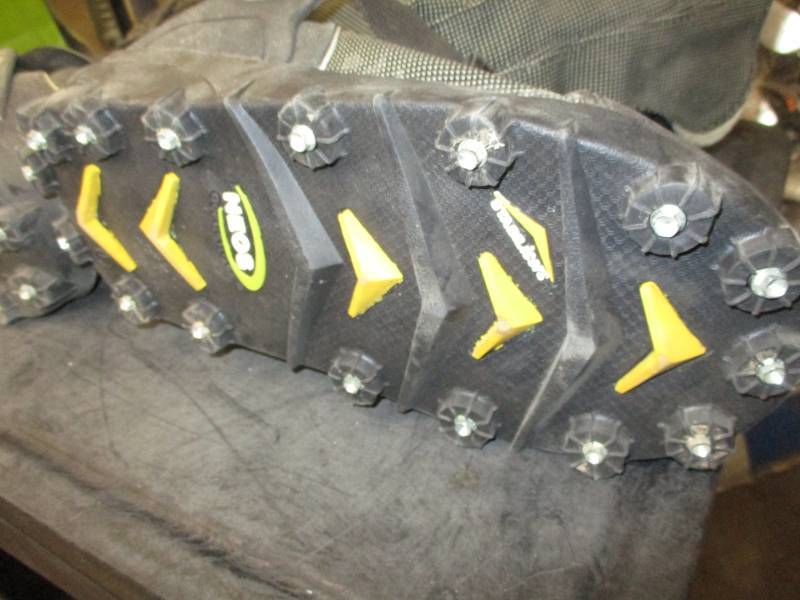 lot 2 image: NEOS Ice Overshoes