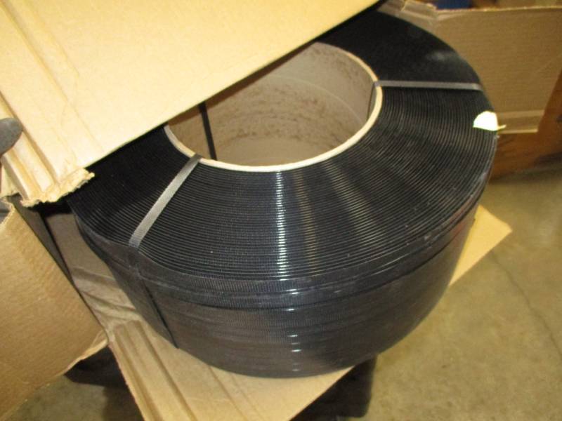 lot 14 image: Poly Banding