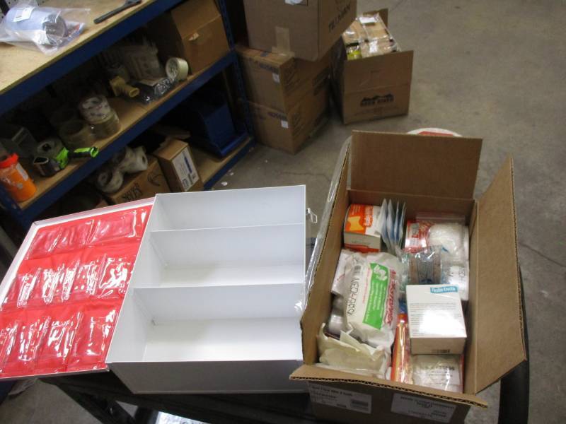 lot 17 image: First Aid Kit