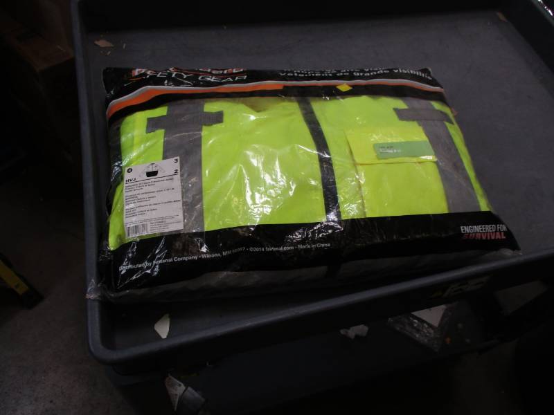 lot 25 image: High Vis Winter Jacket