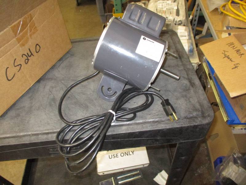 lot 47 image: 14HP Electric Motor