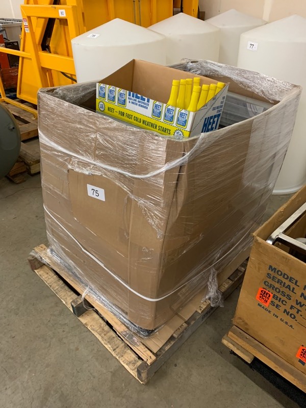 lot 75 image: Large crate of plastic