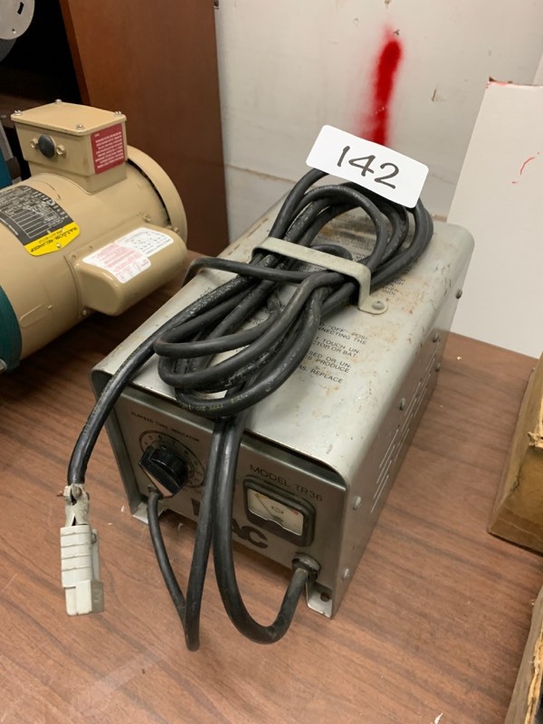 lot 142 image: Battery charger