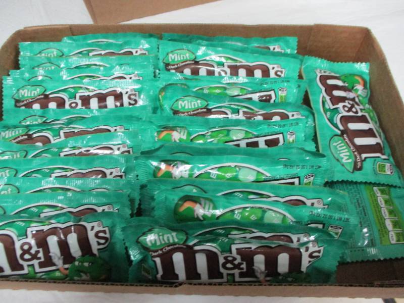 lot 120 image: 30 Packs of Mint M&Ms