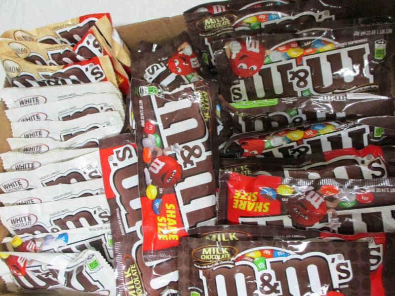lot 116 image: 30 packs of Assorted M&Ms 12 are King Sized