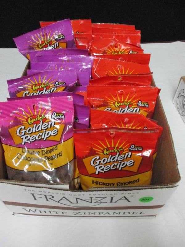 lot 101 image: 35 Packs of Assortyed Trailmix and almond lots of almonds