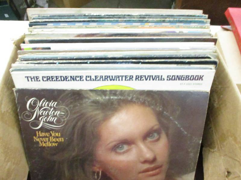 lot 88 image: 30 Various 33 records