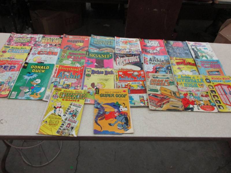 lot 97 image: Vintage Comic Books