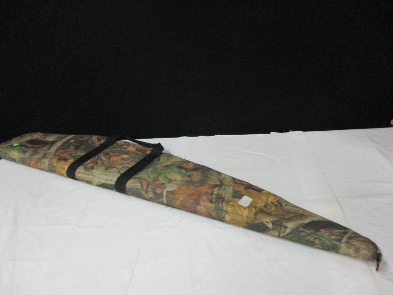 lot 37 image: Cabelas Gun case