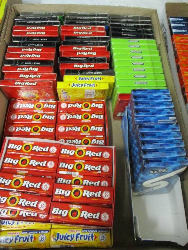 lot 140 image: over 100 packs of gum