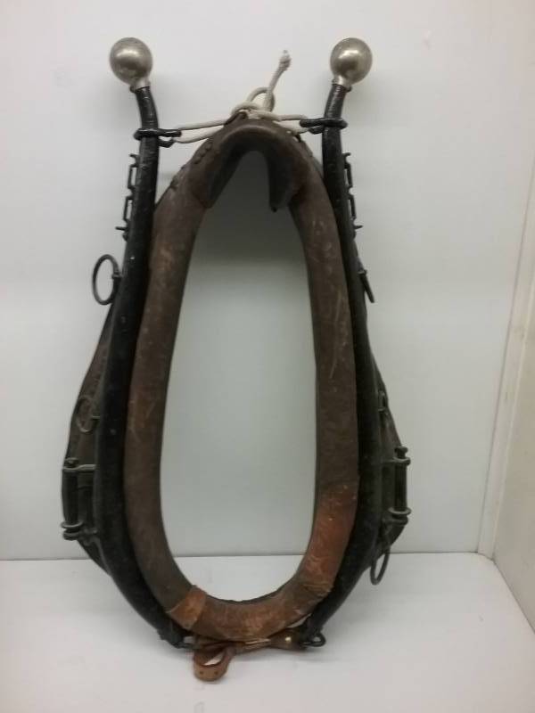 lot 70 image: Antique Horse Collar