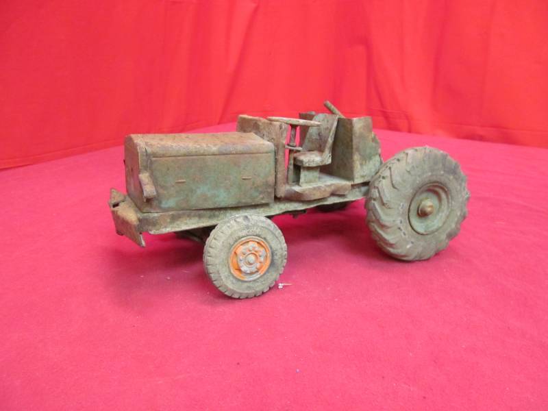 lot 37 image: vintage military truck