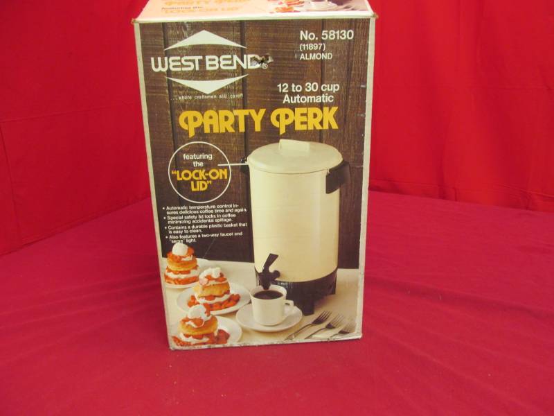lot 41 image: West Bend coffee maker