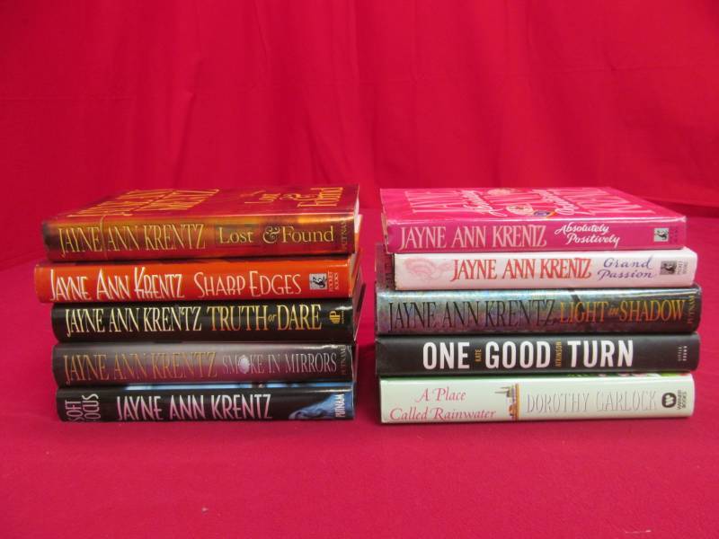 lot 44 image: hard cover bestseller books