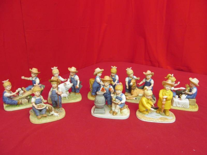 lot 63 image: Denuim days porcelain collectables