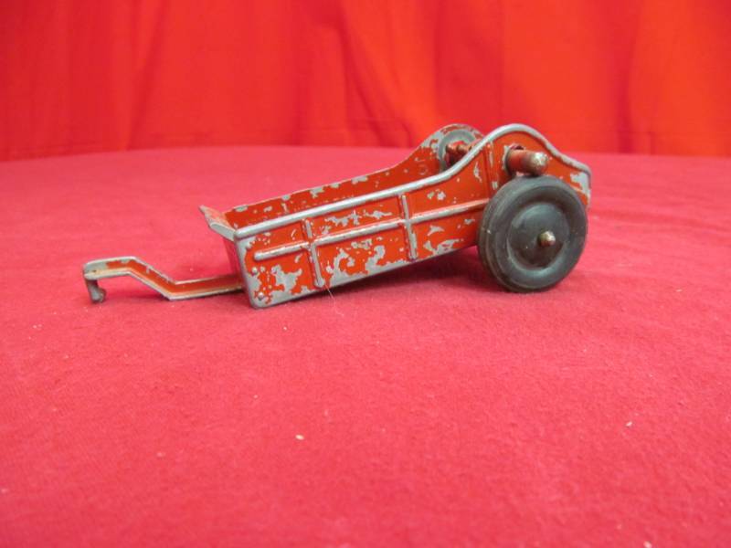 lot 73 image: vintage manure spreader