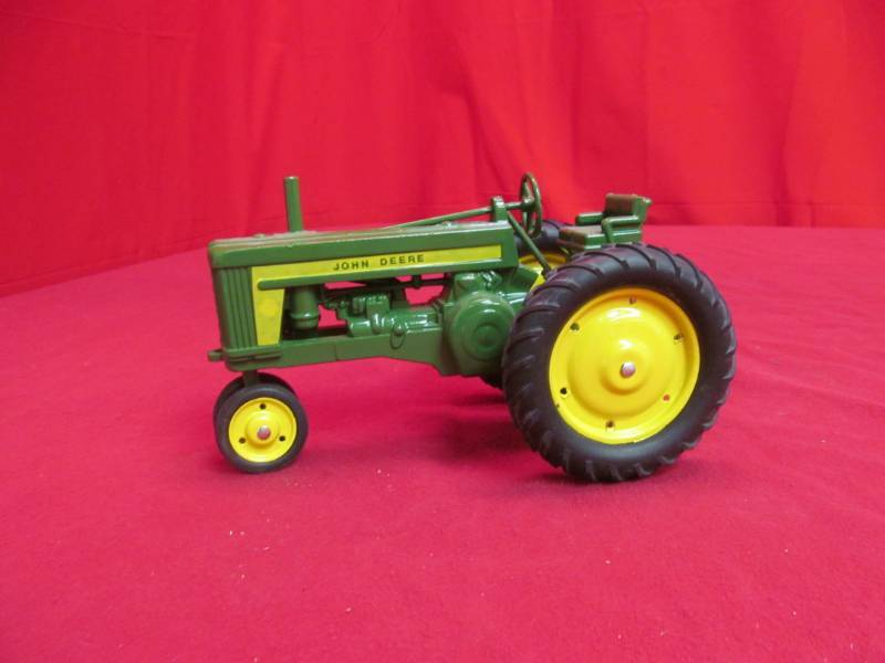 lot 82 image: John Deere