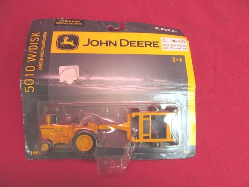 lot 84 image: John Deere with disc